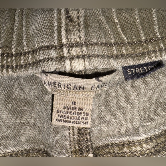 American Eagle mid-rise green denim stretch waist tie to girl midi shorts size 8 - Picture 4 of 5
